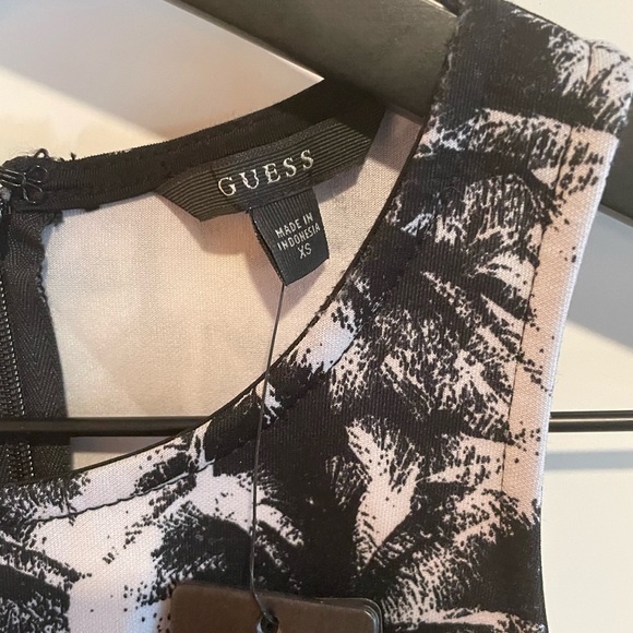 NWT Guess | Palm Tree Mix Scuba Sleeveless Bodycon Dress | XS - Picture 3 of 9